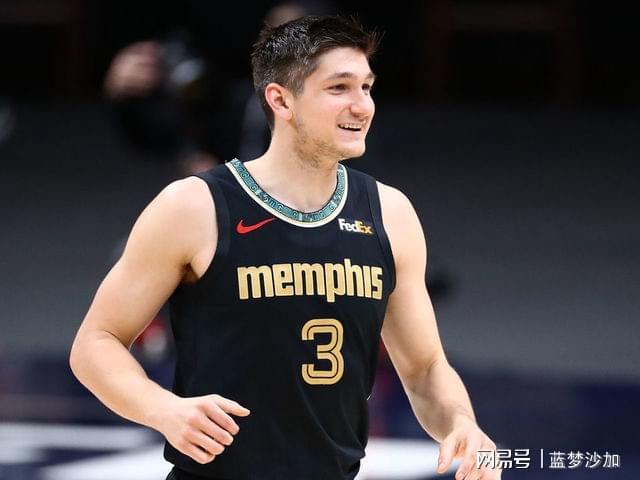 九游体育网站 -关于孟菲斯灰熊内部会议纪要流出:冲刺阶段防线松动,欧篮联使命明确,纪律约束更严格的信息